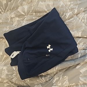 fleece kids small under armour pants $15 MINIMUM PURCHASE REQUIRED